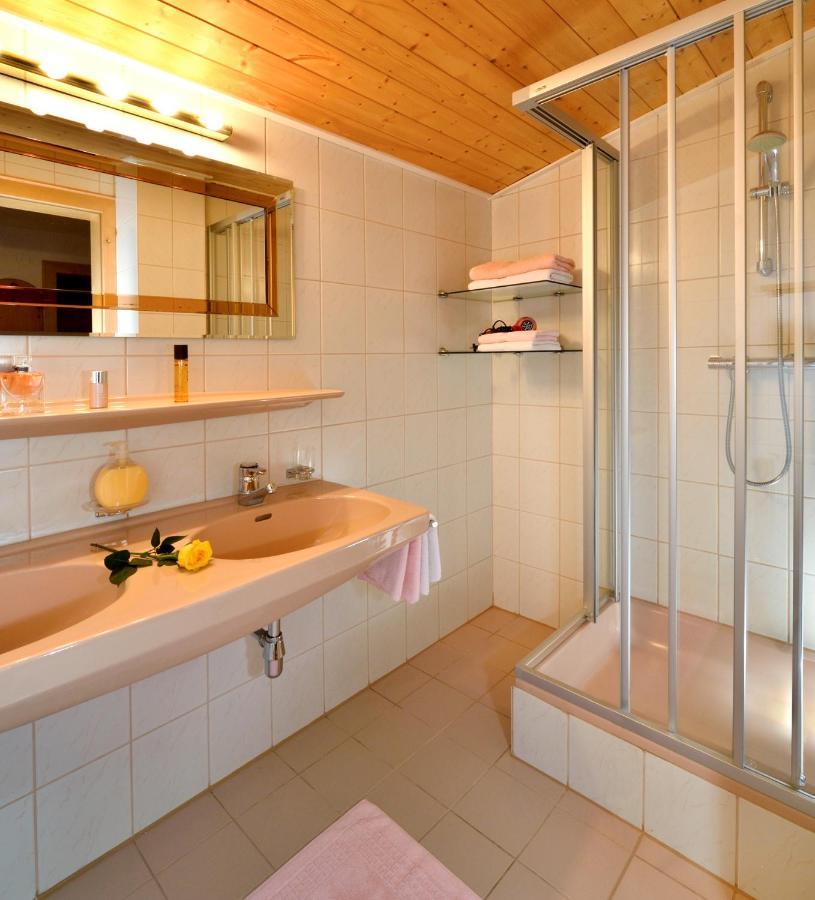 Haus Christaldo Bed & Breakfast Sankt Anton am Arlberg Ngoại thất bức ảnh