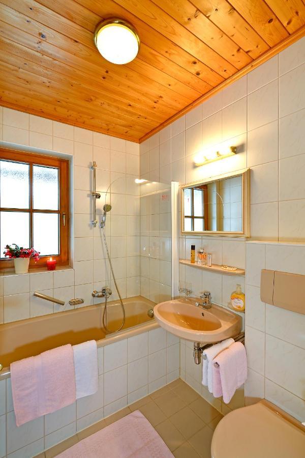 Haus Christaldo Bed & Breakfast Sankt Anton am Arlberg Ngoại thất bức ảnh