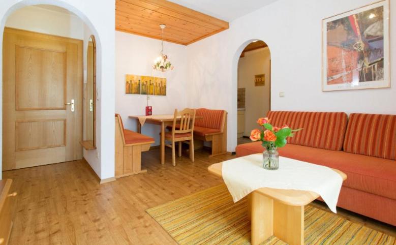 Haus Christaldo Bed & Breakfast Sankt Anton am Arlberg Ngoại thất bức ảnh